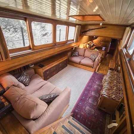 بوتيل Classic Riverboat In The Center Of باريس